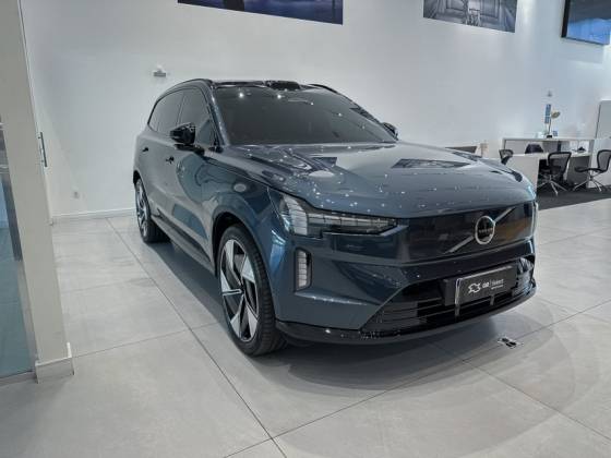 VOLVO EX90 P8 RECHARGE TWIN ELECTRIC PERFORMANCE ULTRA AWD VOLVO EX90 P8 RECHARGE TWIN ELECTRIC PERFORMANCE ULTRA AWD